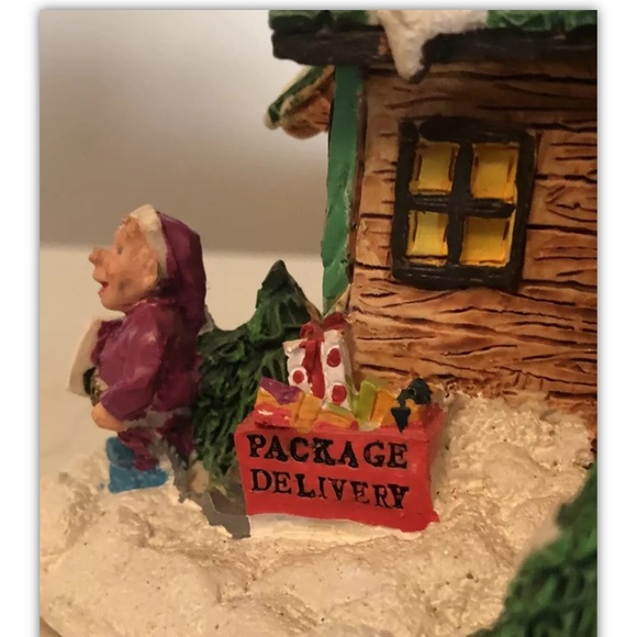 SANTA’S TOWN AT THE NORTH POLE VINTAGE 1995 POST OFFICE ST04 ORIGINAL STICKER - Picture 9 of 9